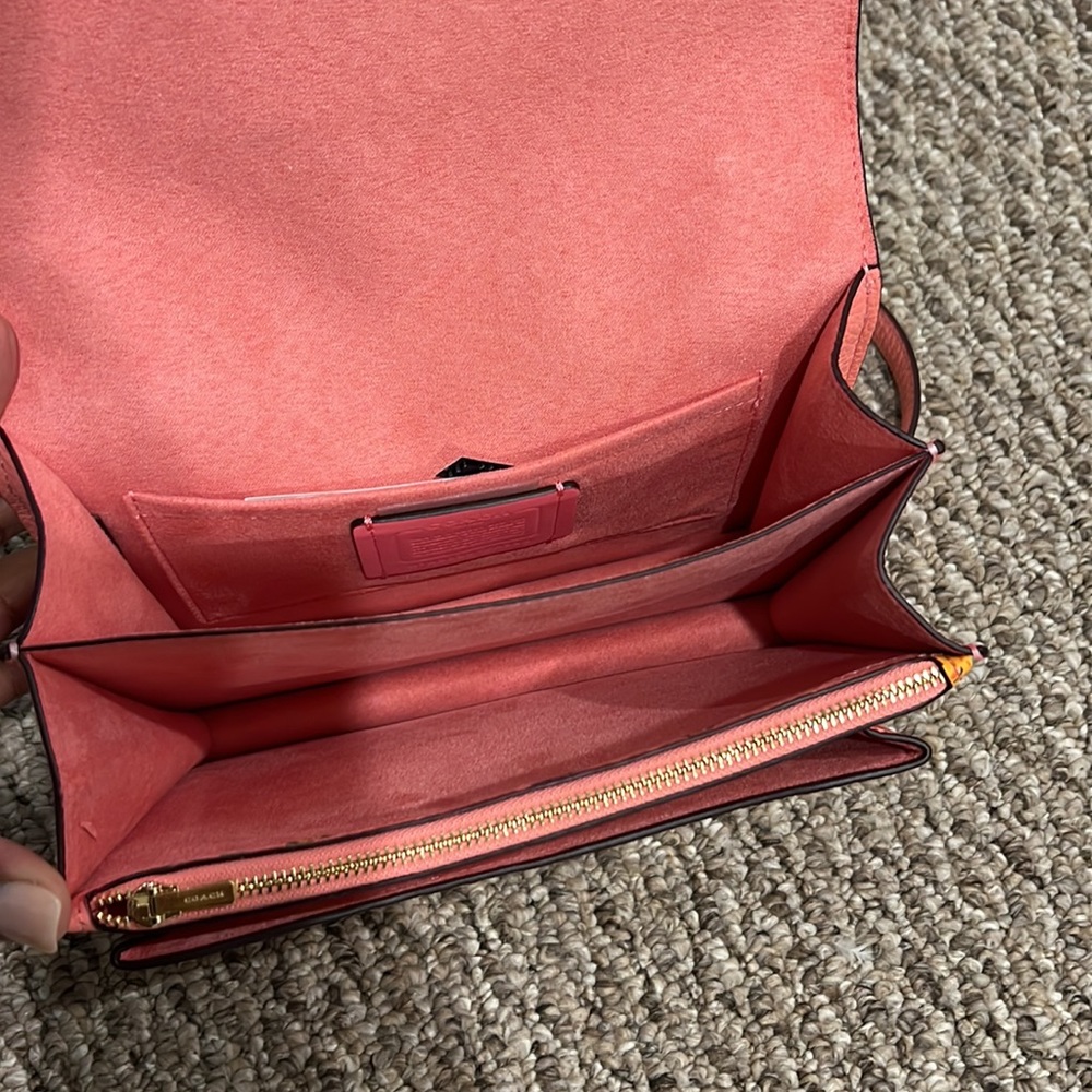 ⭐️⭐️Host Pick⭐️⭐️NWT Coach Klare Crossbody w/Mini Vintage Rose Print - Picture 8 of 16